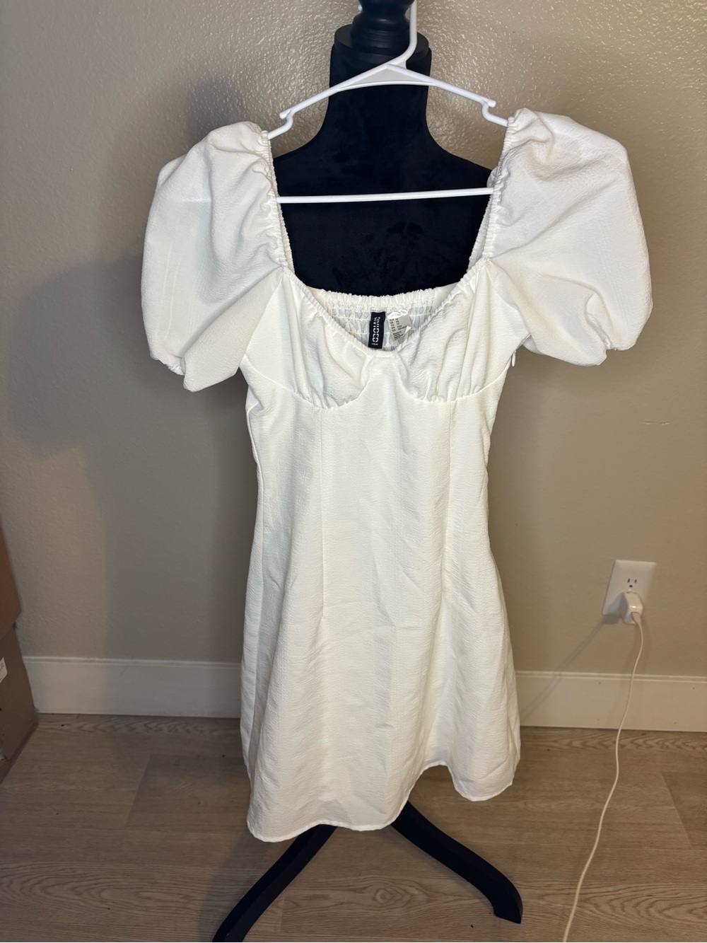 Divided H&M White Puff-Sleeve Mini Dress Size XS